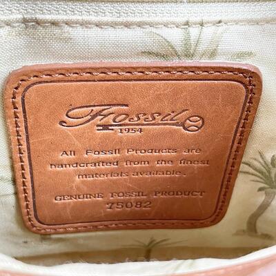 VINTAGE FOSSIL WOVEN STRAW HANDBAG