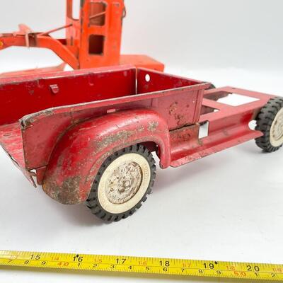 VINTAGE METAL TOY TRUCK PARTS & PIECES LOT - STRUCTO, TONKA, LUMAR