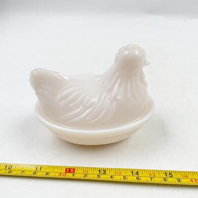 VINTAGE MILK GLASS 4â€ NESTING CHICKEN DISH