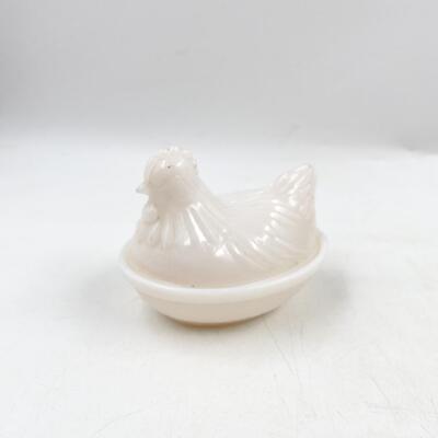 VINTAGE MILK GLASS 4â€ NESTING CHICKEN DISH