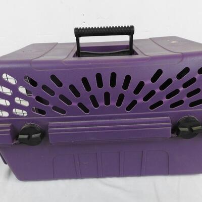 Purple Petmate Deluxe Pet Porter Jr. - Small Pet Travel Kennel