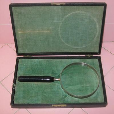 MS Vintage Magnifying Glass in Case 10