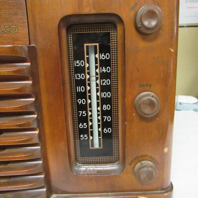 Vintage Philco Radio/Phonograph, Tabletop, Works Read Description