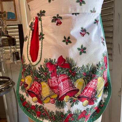 ST VINTAGE HOLIDAY APRON WITH POCKET