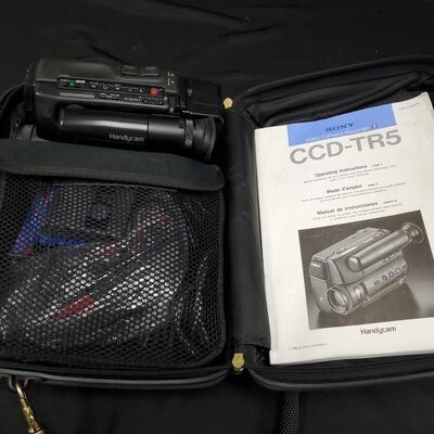 SONY Handycam CCD-TR5 & Case