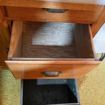 ANTIQUE HOOSIER KITCHEN CABINET