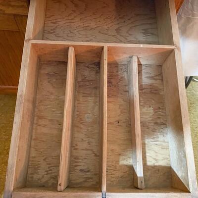 ANTIQUE HOOSIER KITCHEN CABINET