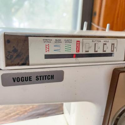 ANTIQUE SINGER SEWING TABLE & VOGUE STITCH SEWING MACHINE
