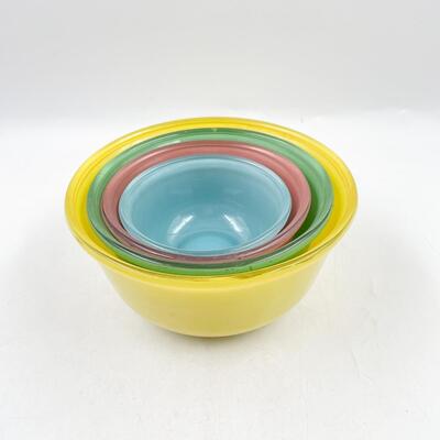 COLORFUL GLASS MIXING BOWLS - 5â€-8â€