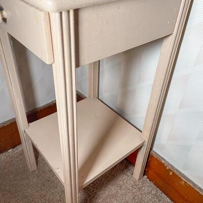 GRAY-PINK WOODEN SIDE TABLE W/DRAWER