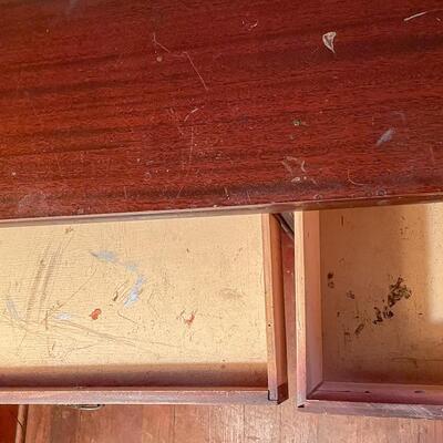 VINTAGE SOLID WOOD 7-DRAWER KNEEHOLE DESK