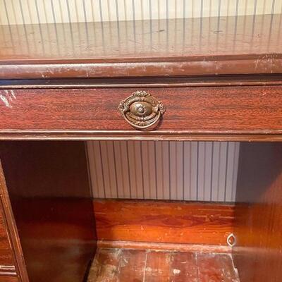 VINTAGE SOLID WOOD 7-DRAWER KNEEHOLE DESK