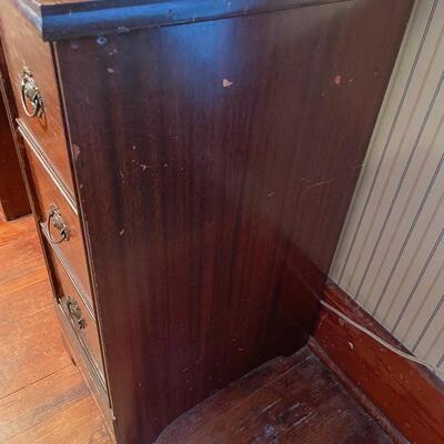 VINTAGE SOLID WOOD 7-DRAWER KNEEHOLE DESK