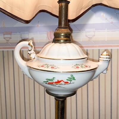 VINTAGE TEAPOT CERAMIC & BRASS LAMP W/ RUFFLED SHADE