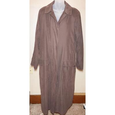 VINTAGE LONDON FOG BROWN TRENCHCOAT - WOMENâ€™S 1X REG