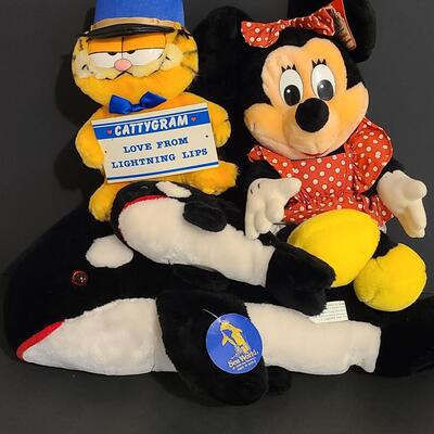 Lot 360:  Vintage Plush: Minnie Mouse, Garfield, Seaworld