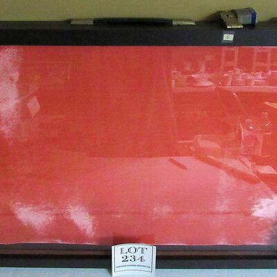 Large Table Top Glass Display Case Read Description