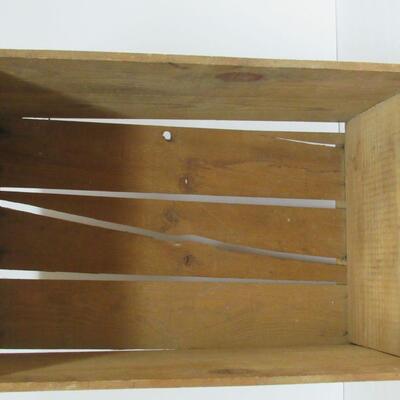 Old Apple Crate, Winoka Exhange Okanagan Center, B.C.
