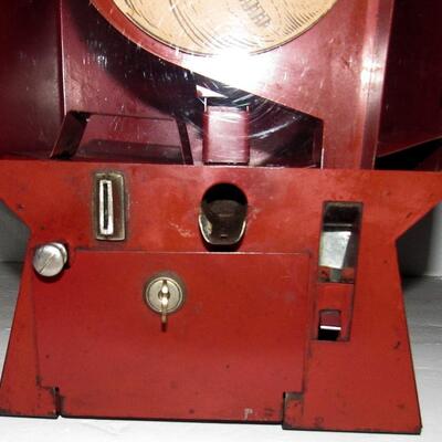 Working Early 1950s 1 Cent Basketball Gumball Vending Machine with Both Keys