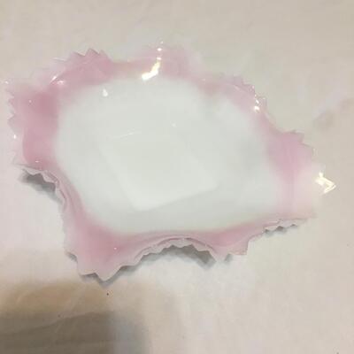 Vintage Diamond Point Candy Dish White Milk Glass W/Pink/Lilac Ruffled Edge 7