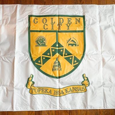 TOPEKA KANSAS â€œGOLDEN CITYâ€ FLAG - 36â€ X 60â€