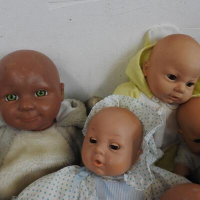 12 Baby Dolls, and Doll Clothes