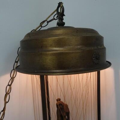 LOT  91. VINTAGE HANGING OIL LAMP