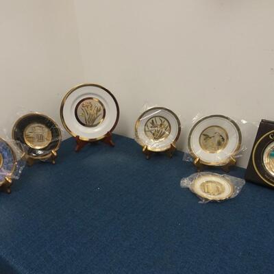 LOT 94 CHOKIN HOME DECOR PLATES