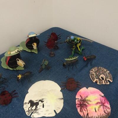 LOT 95. HOME DECOR AND DECORATIVE BUGS