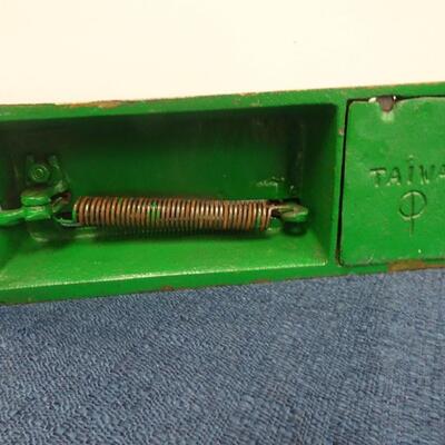 LOT 98.  VINTAGE DIE CAST METAL MONKEY BANK