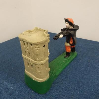 LOT 100.  VINTAGE DIE CAST METAL WILLIAM TELL BANK