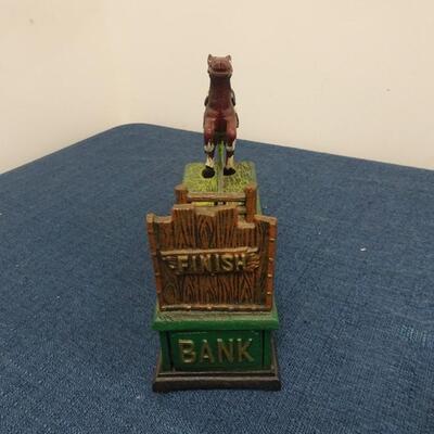 LOT 101.  VINTAGE DIE CAST METAL SHOW JUMPER BANK