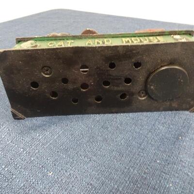 LOT 102  VINTAGE DIE CAST METAL CAT AND MOUSE BANK