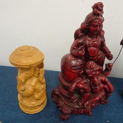 LOT 106. COLLECTION OF HOME DECOR