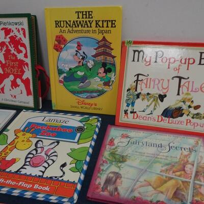 LOT 108.  COLLECTION OF KIDS BOOKS
