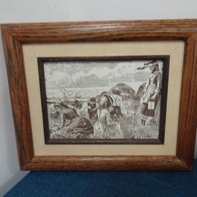 LOT 111. HOME DECOR