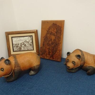 LOT 111. HOME DECOR