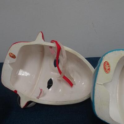 LOT 129. THREE DECORATIVE CLOWN MASK