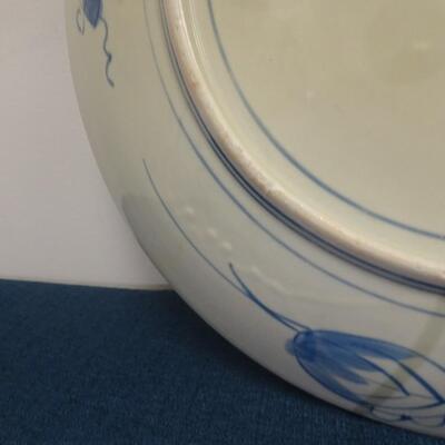 LOT 131 DECORATIVE IMARI PLATE