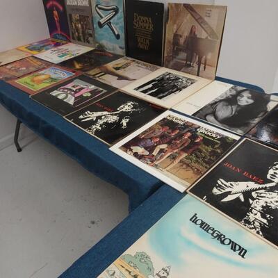 LOT 135. VARIETY OF ALBUMS (20 ALBUMS ALBUMS COVERS FROM POOR TO GOOD CONDITION)