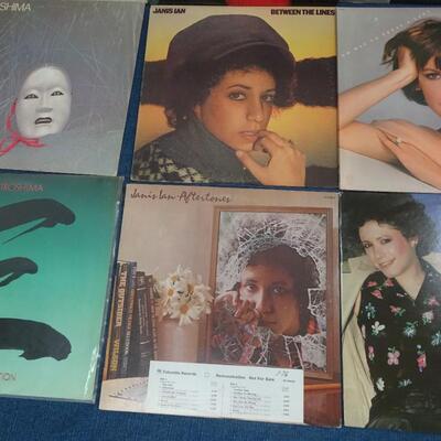 LOT 136 (20 ALBUMS ALBUMS COVERS FROM POOR TO GOOD CONDITION)