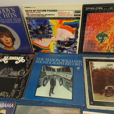 LOT 137 (20 ALBUMS ALBUMS COVERS FROM POOR TO GOOD CONDITION)