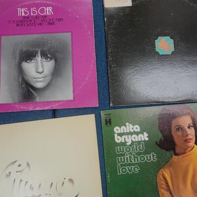LOT 137 (20 ALBUMS ALBUMS COVERS FROM POOR TO GOOD CONDITION)