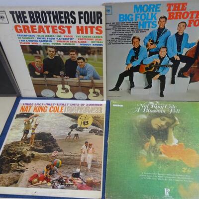 LOT 138 (20 ALBUMS ALBUMS COVERS FROM POOR TO GOOD CONDITION)