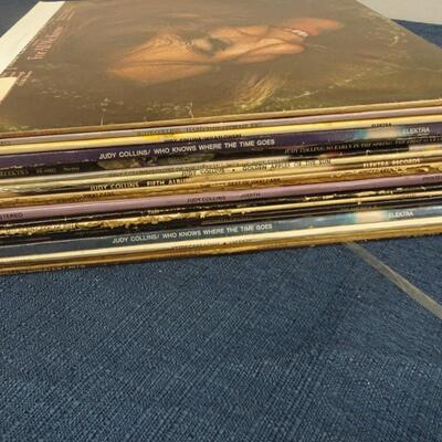 LOT 139  (20 ALBUMS ALBUMS COVERS FROM POOR TO GOOD CONDITION)