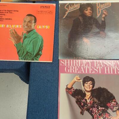 LOT 140 (20 ALBUMS ALBUMS COVERS FROM POOR TO GOOD CONDITION)