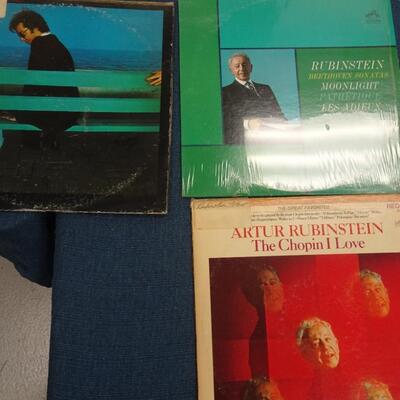 LOT 146.  (20 ALBUMS ALBUMS COVERS FROM POOR TO GOOD CONDITION)