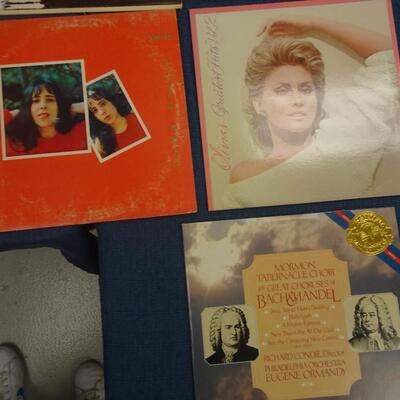 LOT 149. (20 ALBUMS ALBUMS COVERS FROM POOR TO GOOD CONDITION)