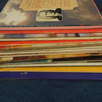 LOT 149. (20 ALBUMS ALBUMS COVERS FROM POOR TO GOOD CONDITION)