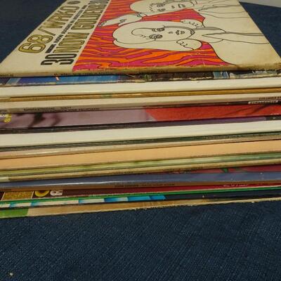 LOT 152. (20 ALBUMS ALBUMS COVERS FROM POOR TO GOOD CONDITION)